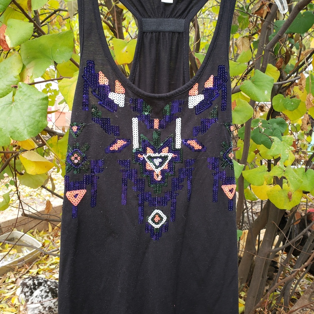 SCULLY Sequinned Top Native Design